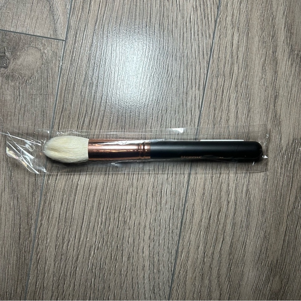 NWT Morphe R5 Pro Pointed Contour Brush - Picture 2 of 5
